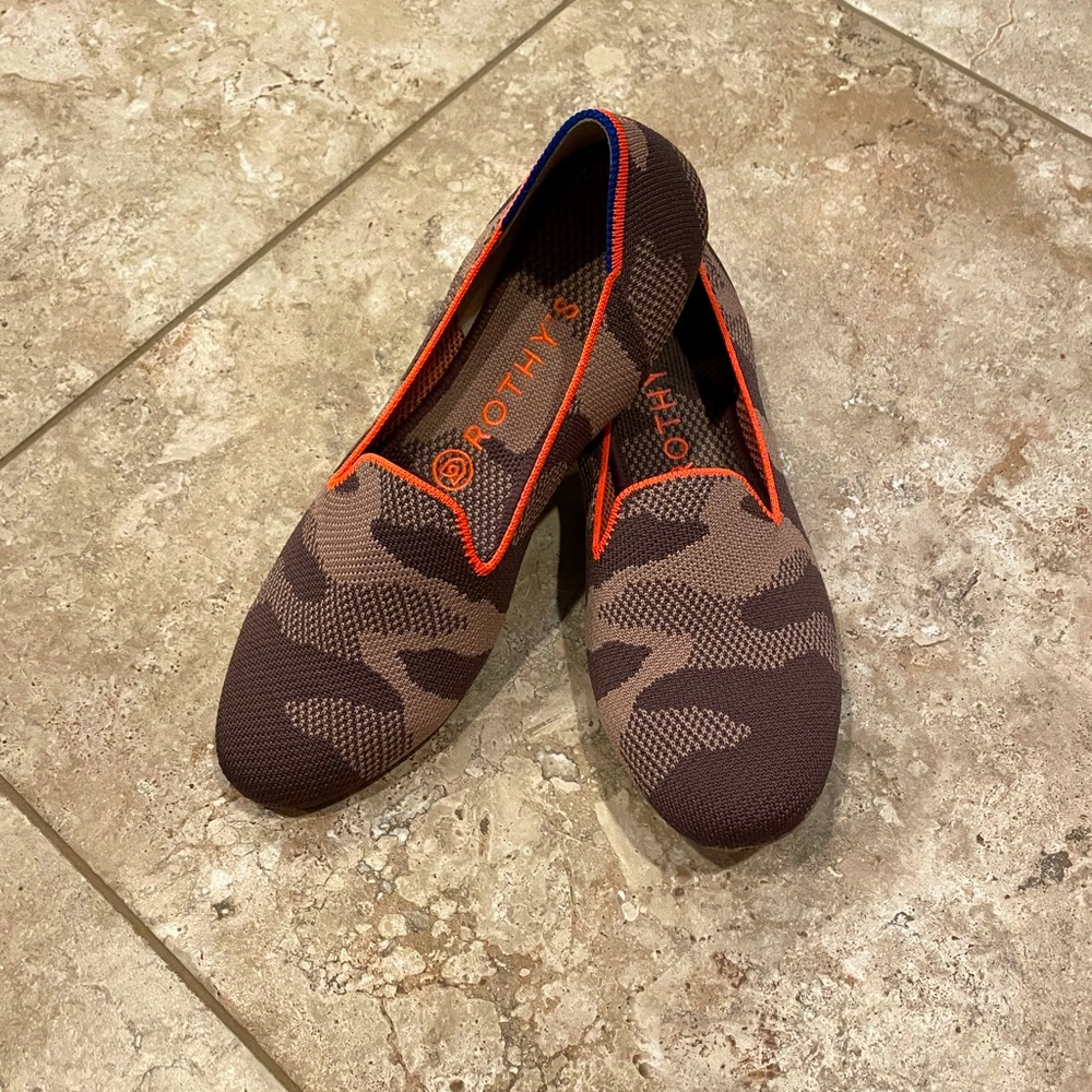 ROTHYS camo print loafers, EUC. Limited edition style/color!
